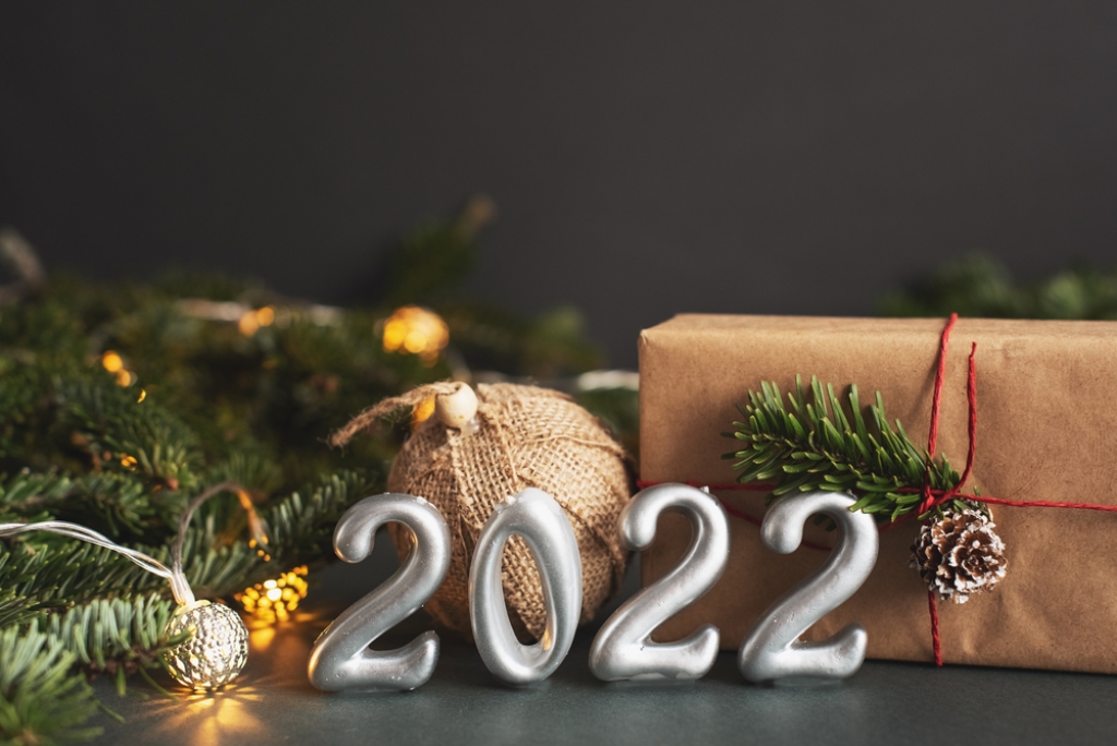 Декор к новому 2022 году