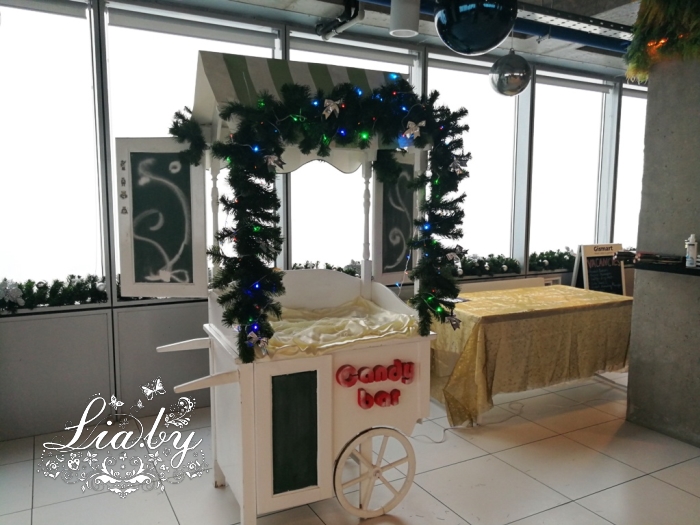 картинка Фотозона Candy bar тележка